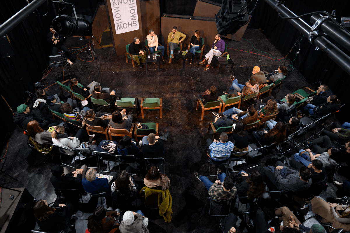 Discussion – Freelance or agency? slideshow image